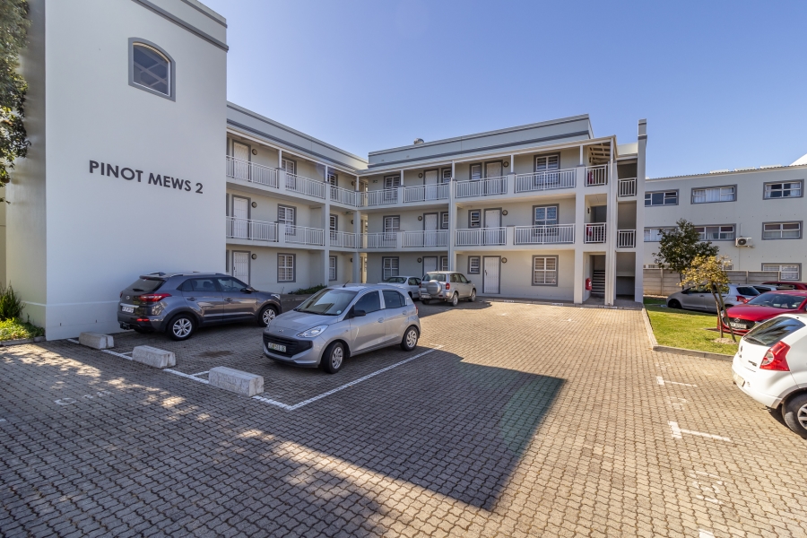 2 Bedroom Property for Sale in Nuutgevonden Western Cape